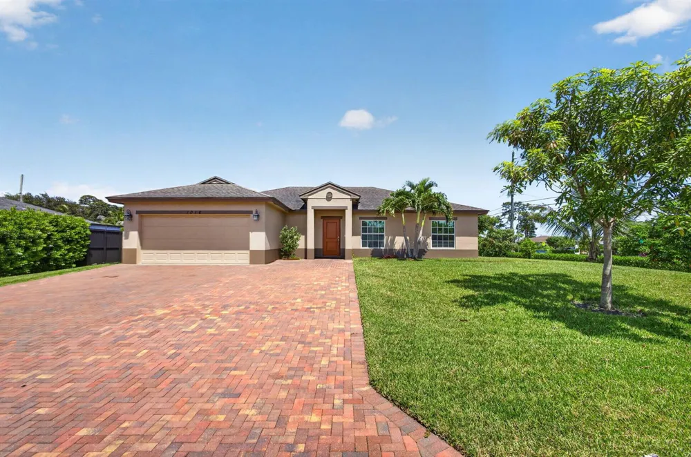 1016 CHERYL ROAD Haverhill, FL 33417