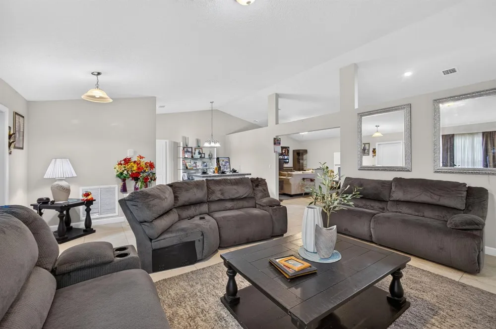 1016 CHERYL ROAD Haverhill, FL 33417