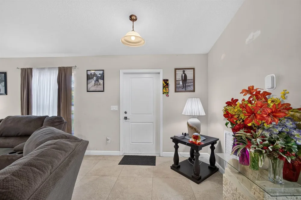 1016 CHERYL ROAD Haverhill, FL 33417