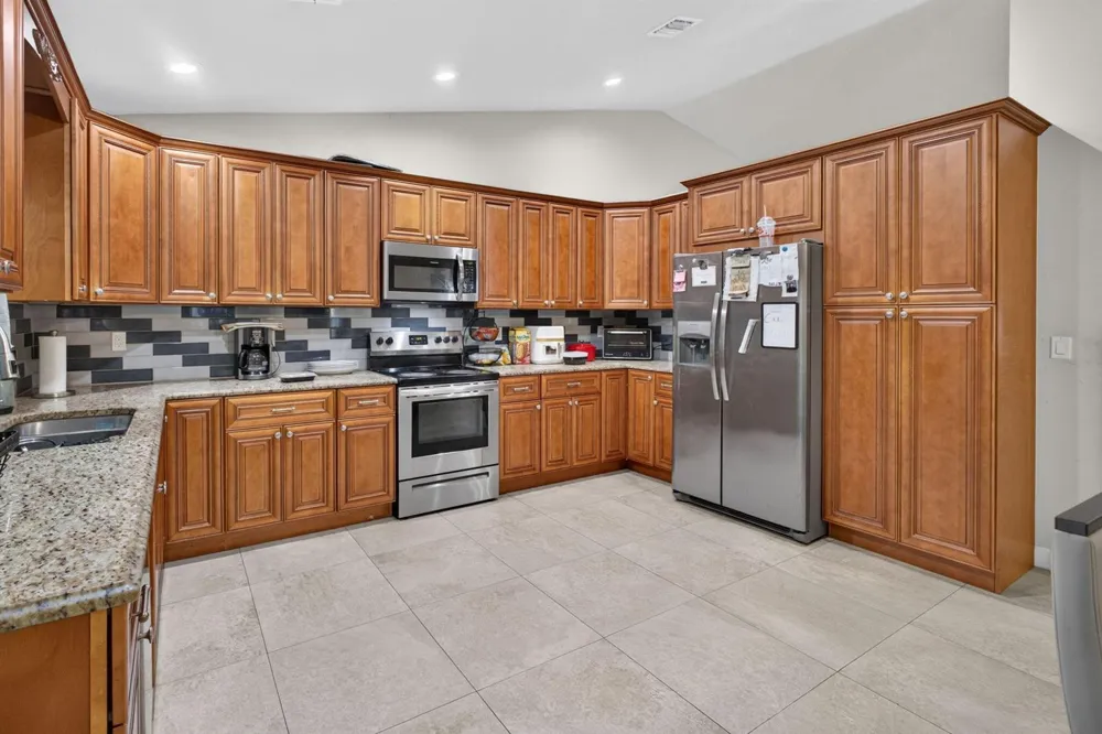 1016 CHERYL ROAD Haverhill, FL 33417