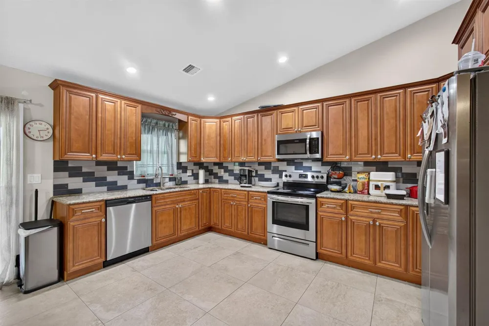 1016 CHERYL ROAD Haverhill, FL 33417