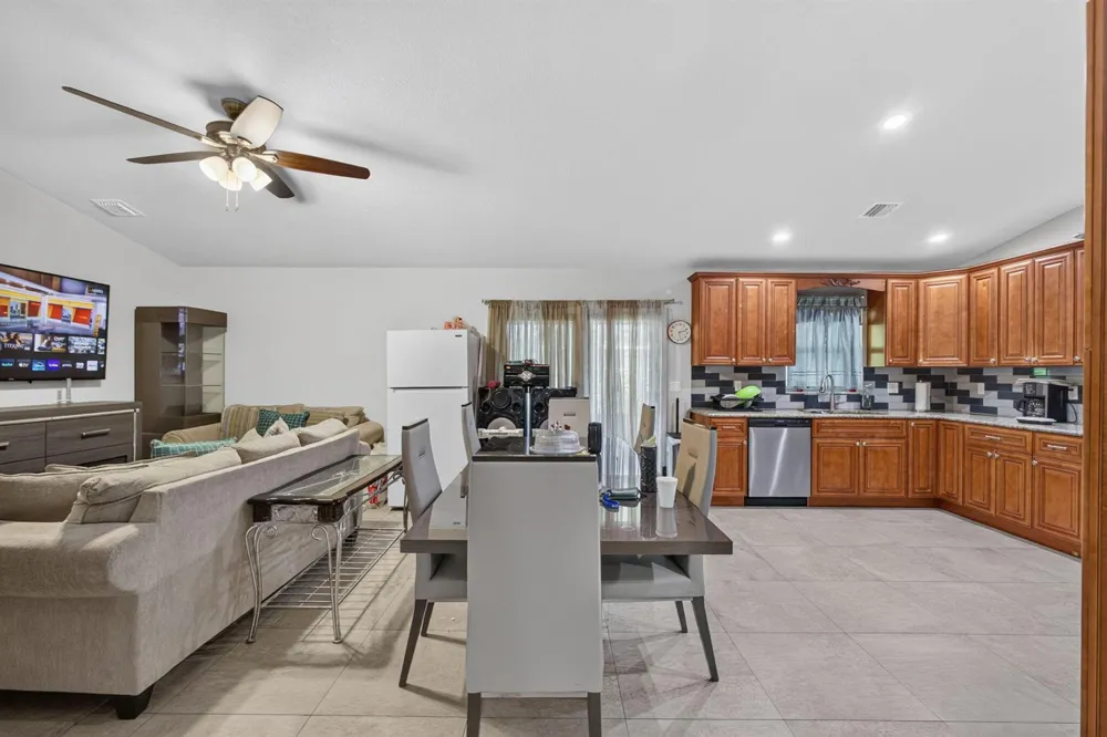 1016 CHERYL ROAD Haverhill, FL 33417