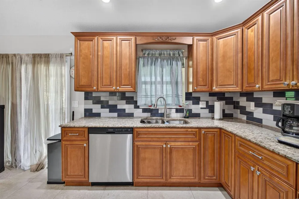 1016 CHERYL ROAD Haverhill, FL 33417