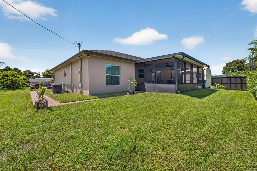 1016 CHERYL ROAD Haverhill, FL 33417