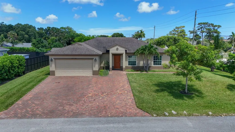 1016 CHERYL ROAD Haverhill, FL 33417