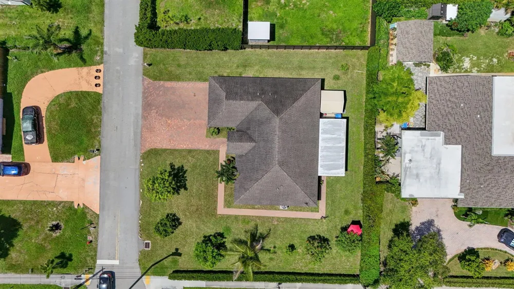 1016 CHERYL ROAD Haverhill, FL 33417