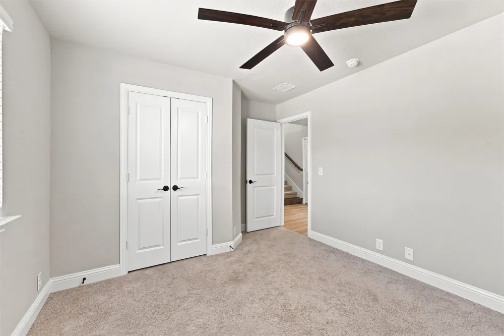 5225 Rowlan Row Midlothian, TX 76065