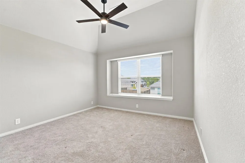 5225 Rowlan Row Midlothian, TX 76065