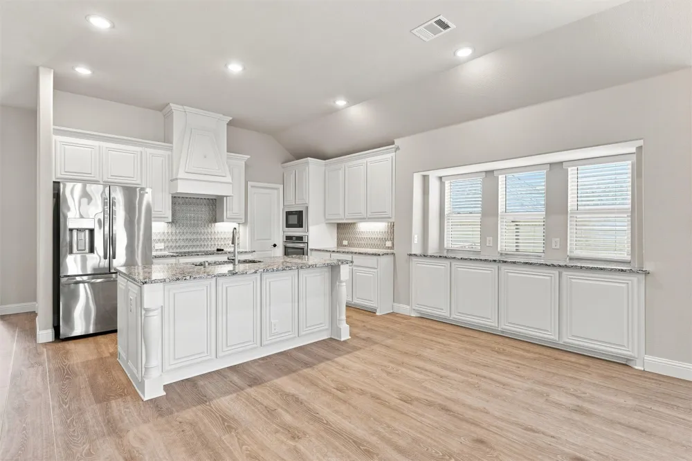 5225 Rowlan Row Midlothian, TX 76065