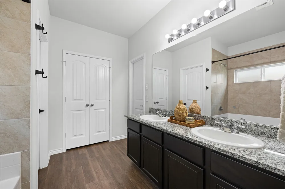 2038 Buttonwood Street Lancaster, TX 75146