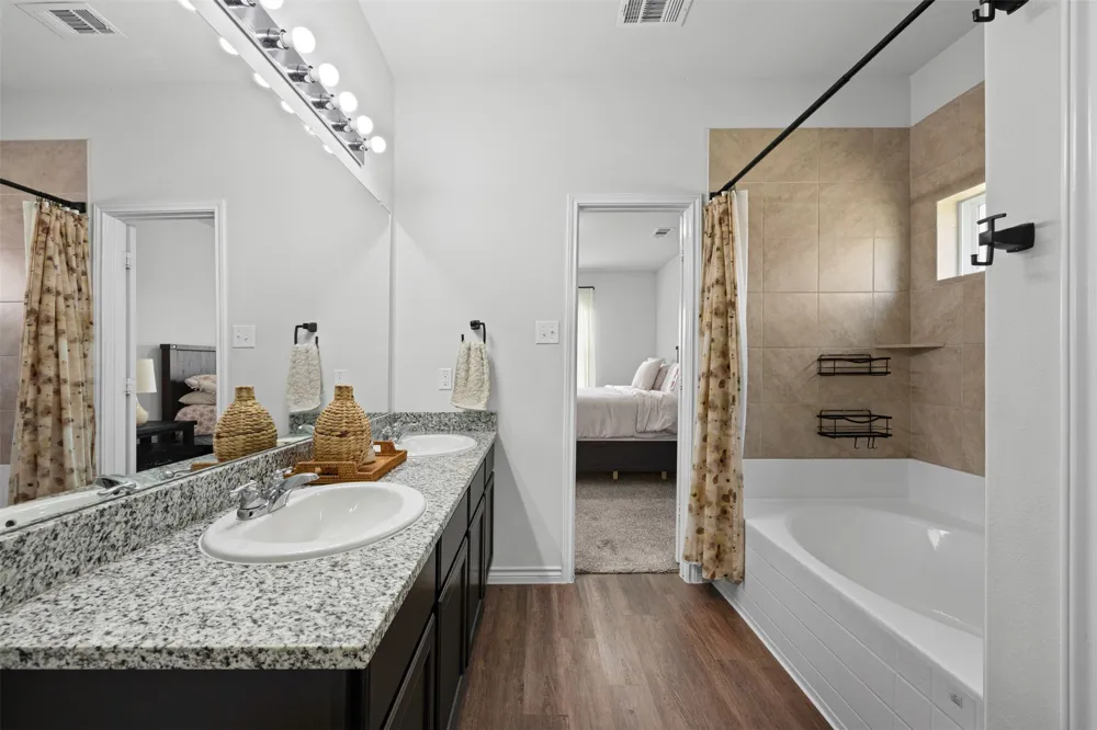 2038 Buttonwood Street Lancaster, TX 75146