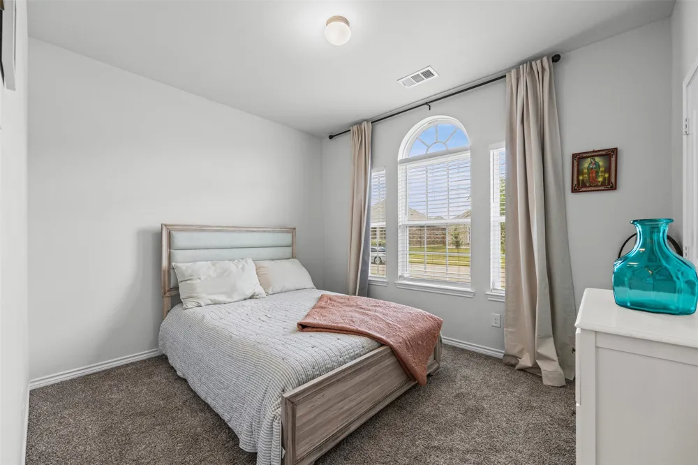 2038 Buttonwood Street Lancaster, TX 75146