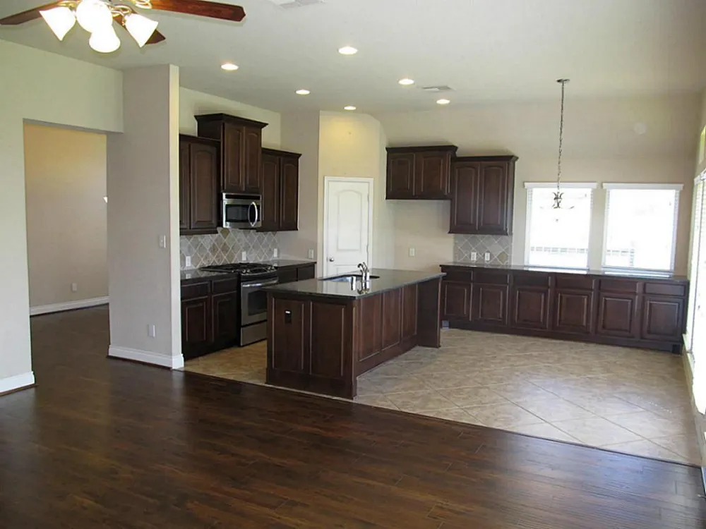 14104 Green Thicket Drive Pearland, TX 77584