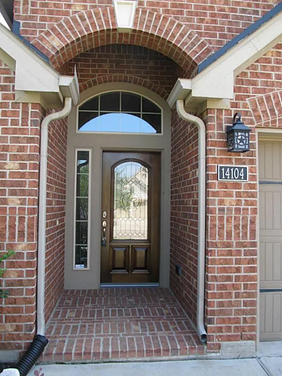 14104 Green Thicket Drive Pearland, TX 77584