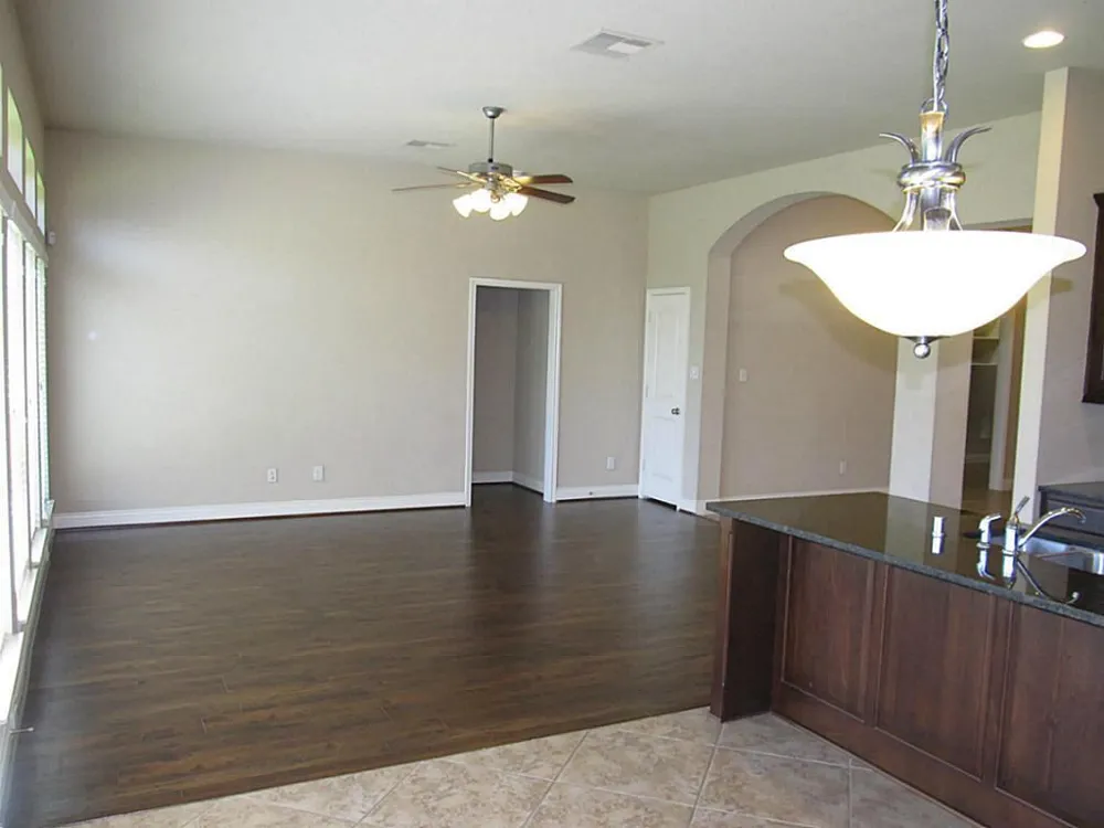 14104 Green Thicket Drive Pearland, TX 77584