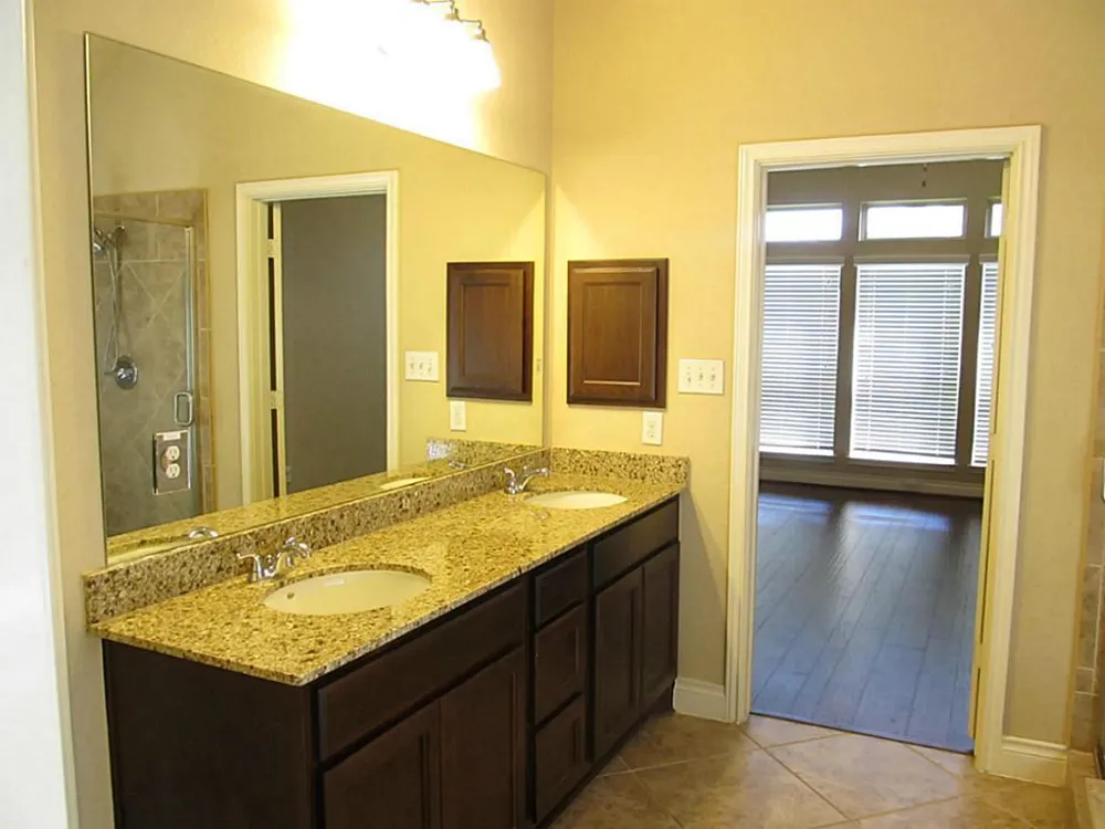 14104 Green Thicket Drive Pearland, TX 77584