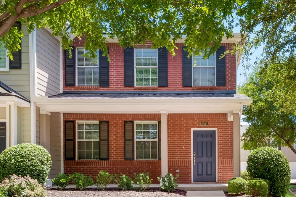 2200 Carlisle Street Bedford, TX 76021