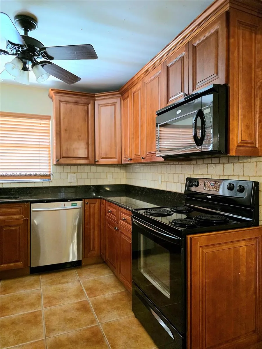 4496 Rende Ln Lake Worth, FL 33461