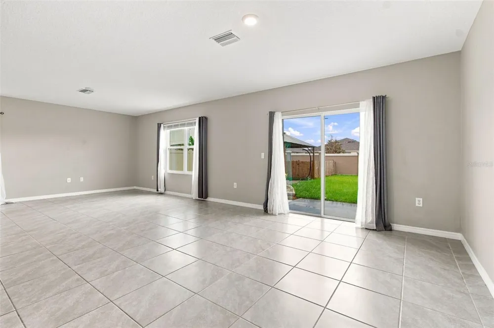 8373 CLAW GLADES LOOP Wesley Chapel, FL 33545