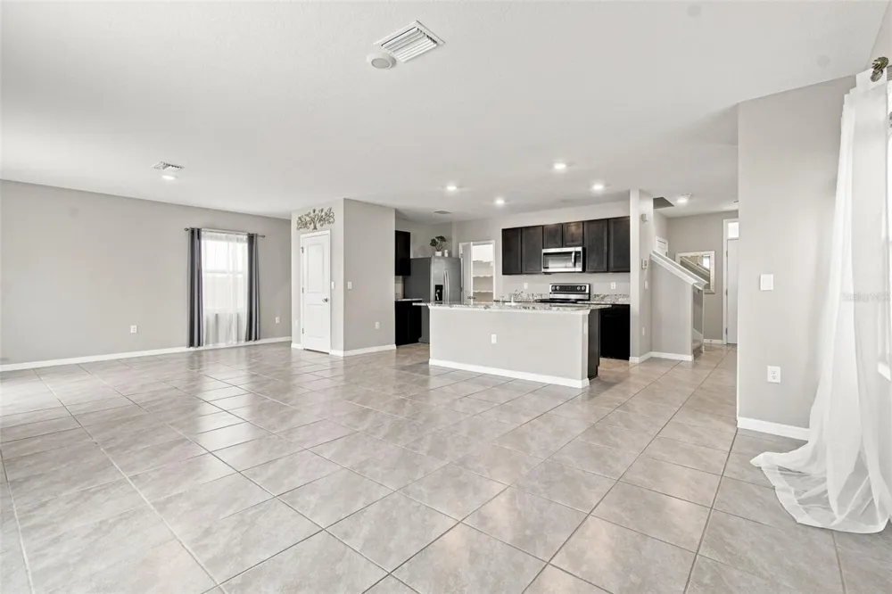8373 CLAW GLADES LOOP Wesley Chapel, FL 33545