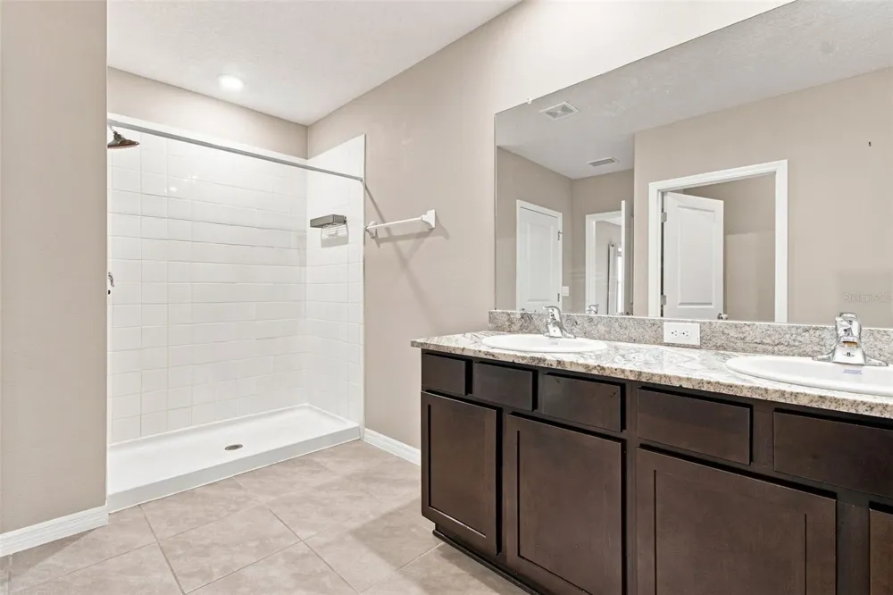 8373 CLAW GLADES LOOP Wesley Chapel, FL 33545