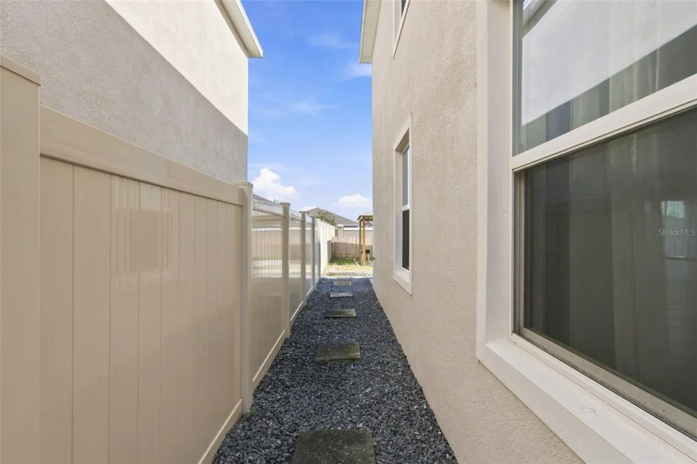 8373 CLAW GLADES LOOP Wesley Chapel, FL 33545