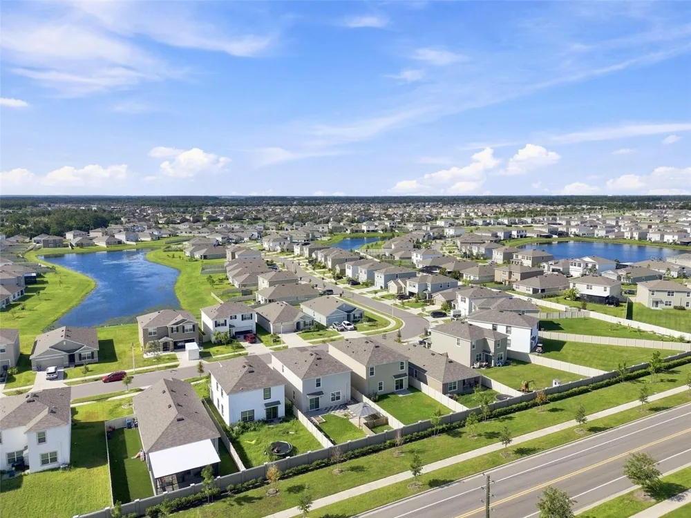 8373 CLAW GLADES LOOP Wesley Chapel, FL 33545