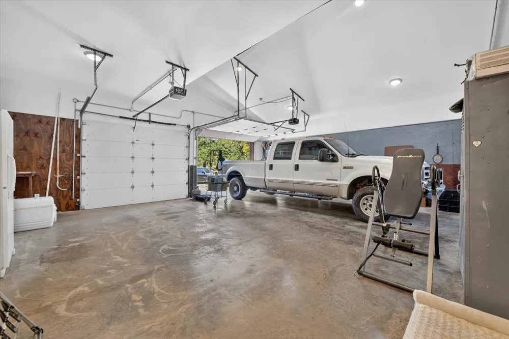 1831 Chapman Court Aledo, TX 76008