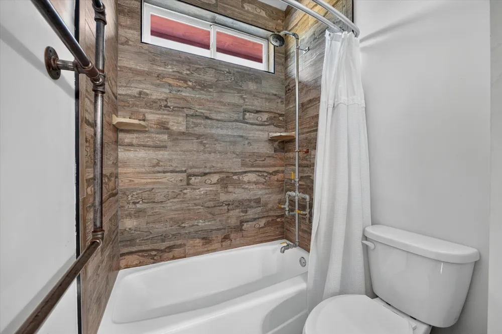 1831 Chapman Court Aledo, TX 76008