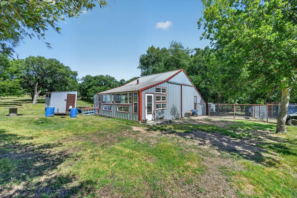 1831 Chapman Court Aledo, TX 76008