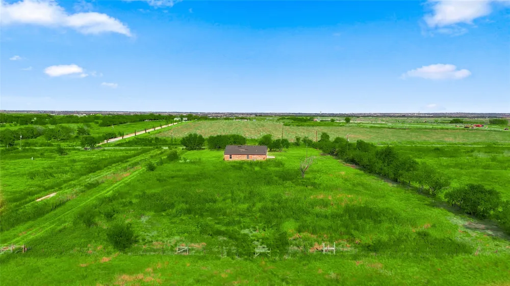 5715 Smiley Road Celina, TX 75009