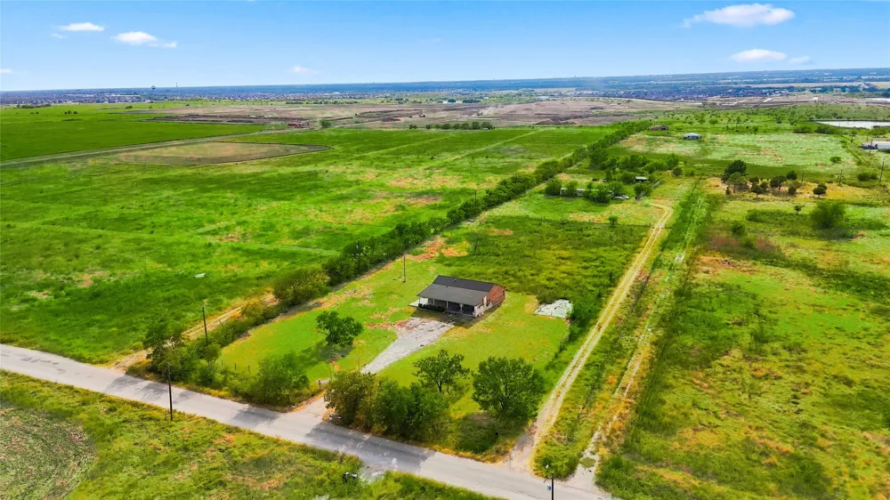 5715 Smiley Road Celina, TX 75009