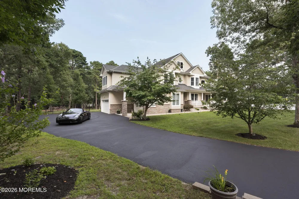 10 Cranberry Harvest Court Jackson, NJ 08527