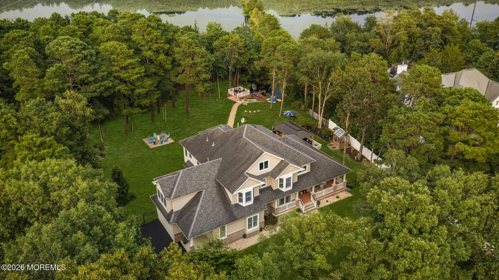 10 Cranberry Harvest Court Jackson, NJ 08527