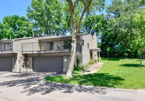 4406 Arden View Court