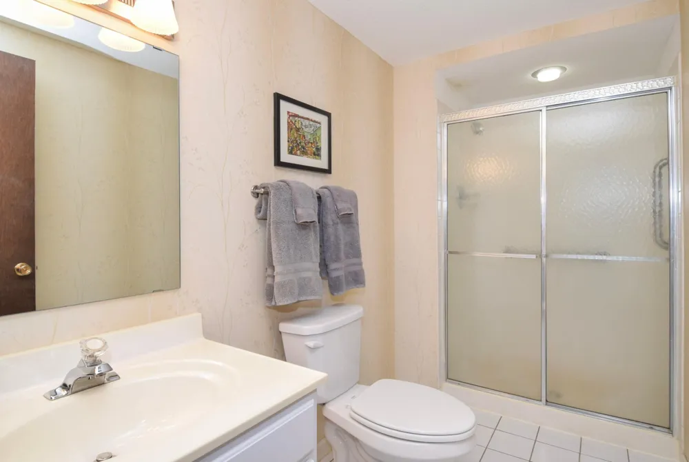 4406 Arden View Court Arden Hills, MN 55112