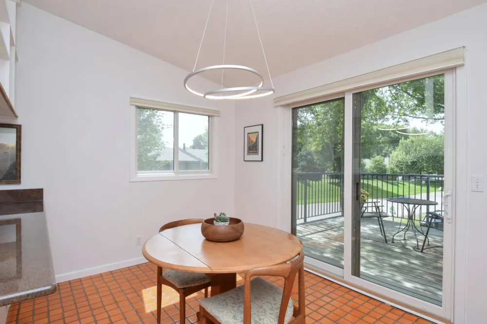 4406 Arden View Court Arden Hills, MN 55112