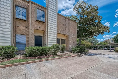 8299 Cambridge Street #1705