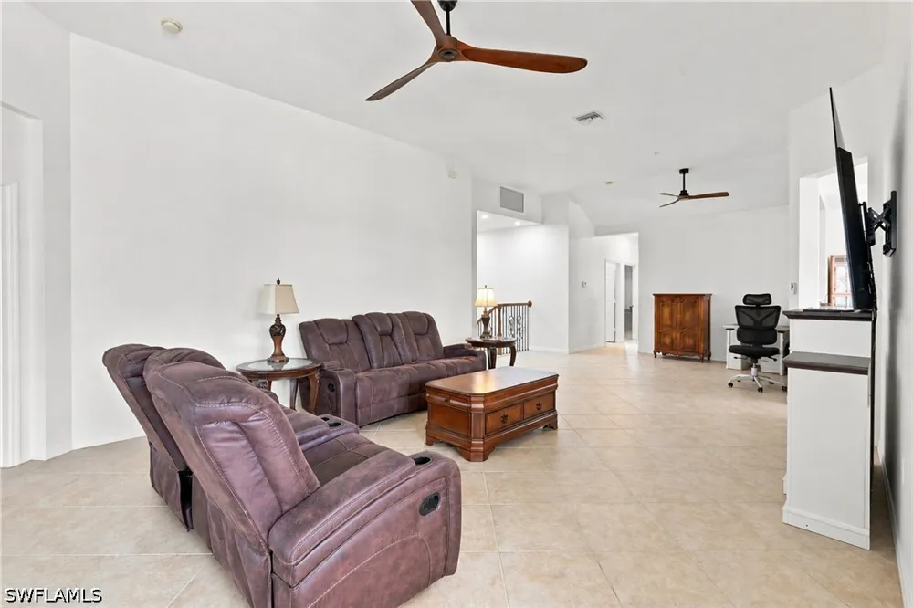 Goldenrod Lane #201 Alva, FL 33920