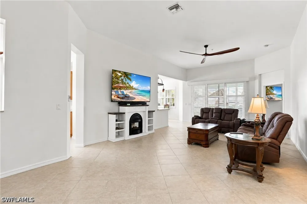 Goldenrod Lane #201 Alva, FL 33920