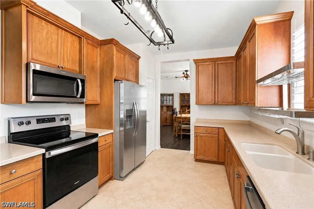 Goldenrod Lane #201 Alva, FL 33920