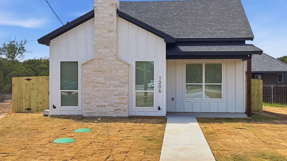 1206 Thicket Court Granbury, TX 76048