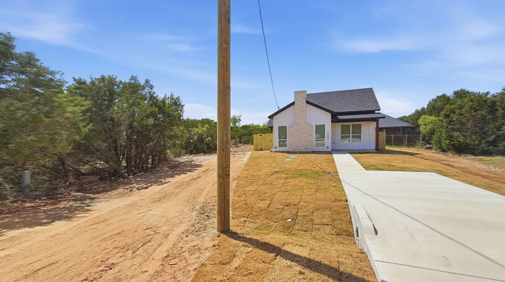 1206 Thicket Court Granbury, TX 76048