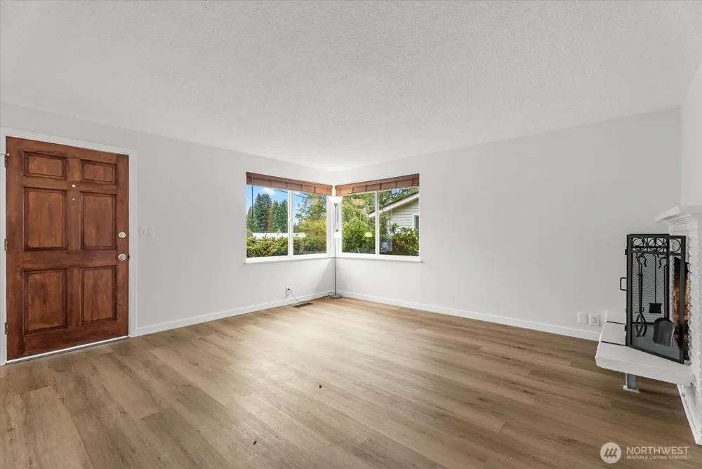 31344 13th Ave S Federal Way, WA 98003