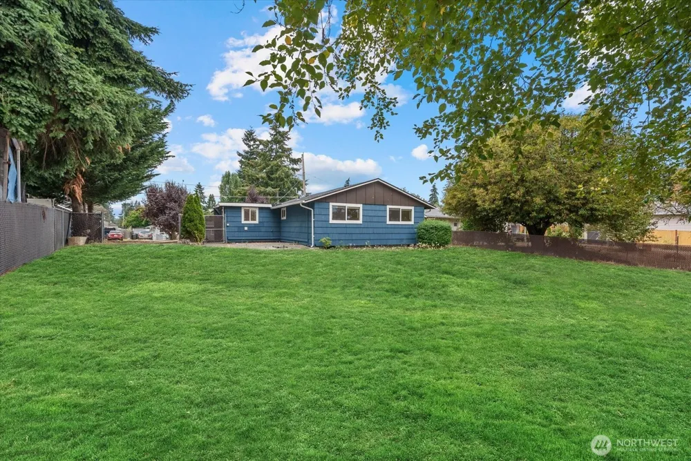 31344 13th Ave S Federal Way, WA 98003