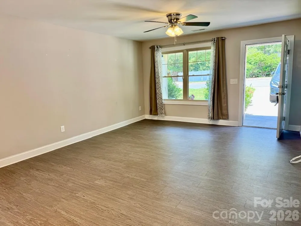 212 Old Centergrove Road Kannapolis, NC 28083