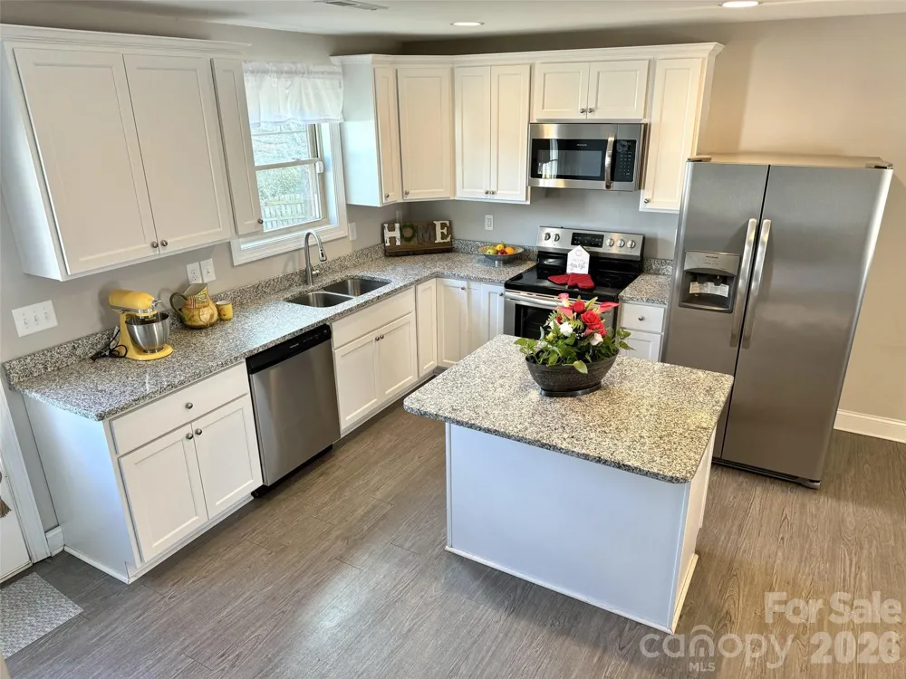 212 Old Centergrove Road Kannapolis, NC 28083