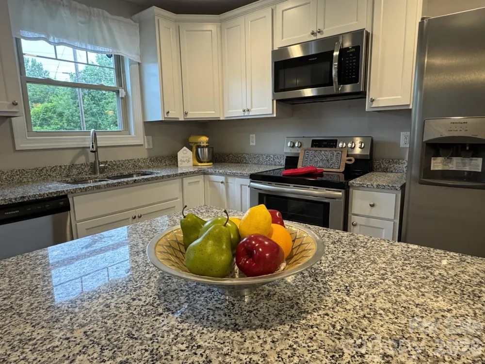212 Old Centergrove Road Kannapolis, NC 28083