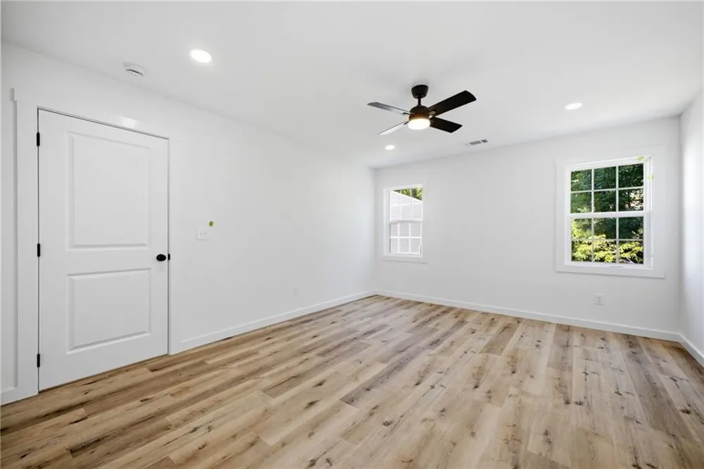 305 Legacy Lane Calhoun, GA 30701