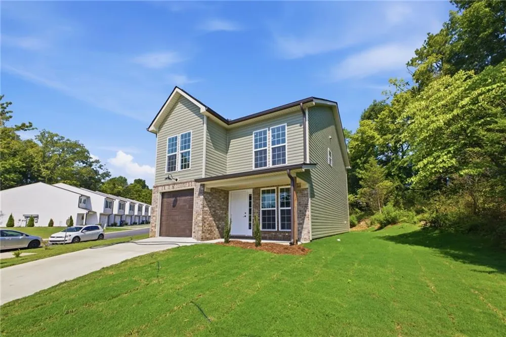305 Legacy Lane Calhoun, GA 30701
